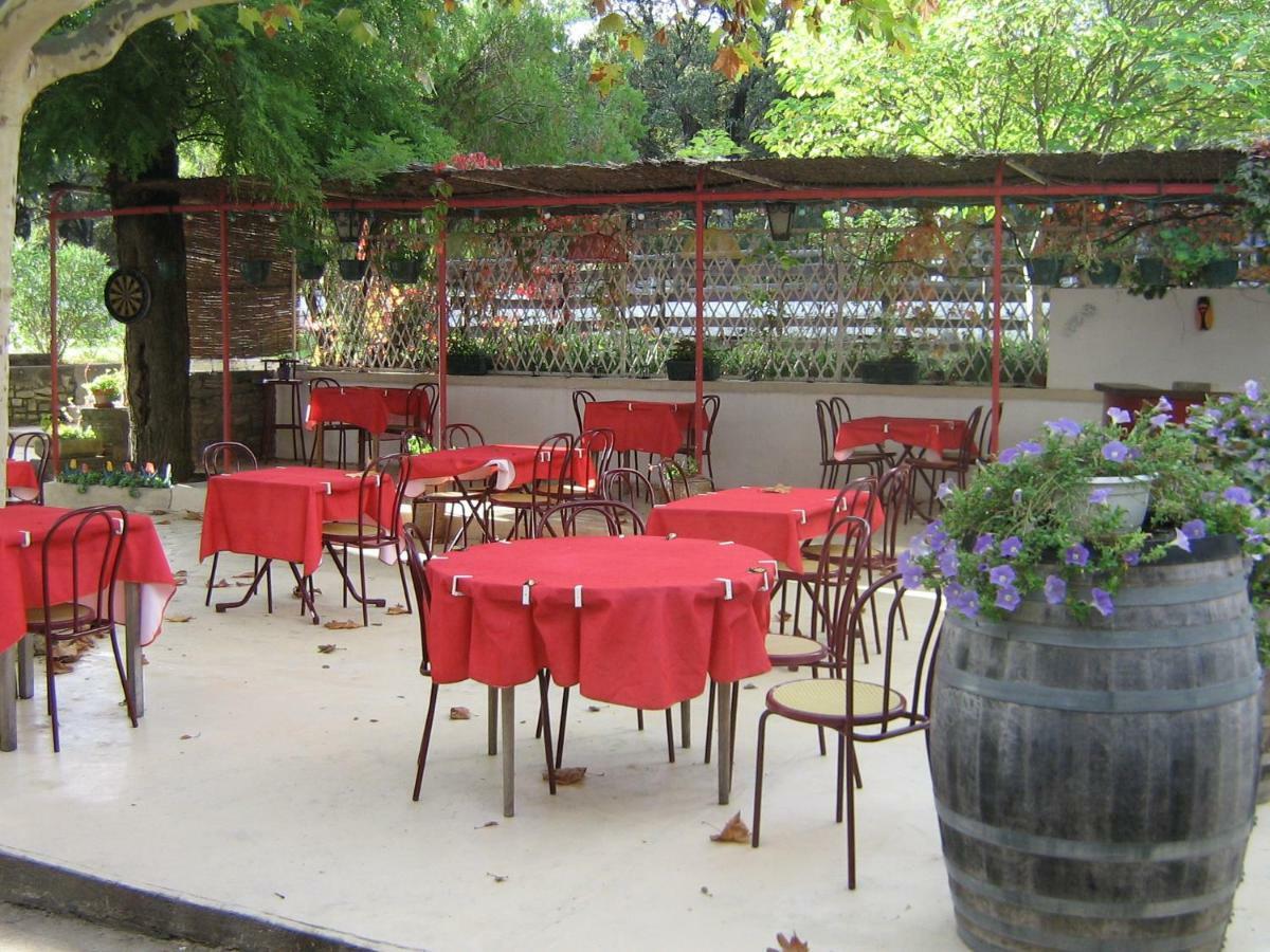 Auberge Des Garrigues Nîmes Buitenkant foto