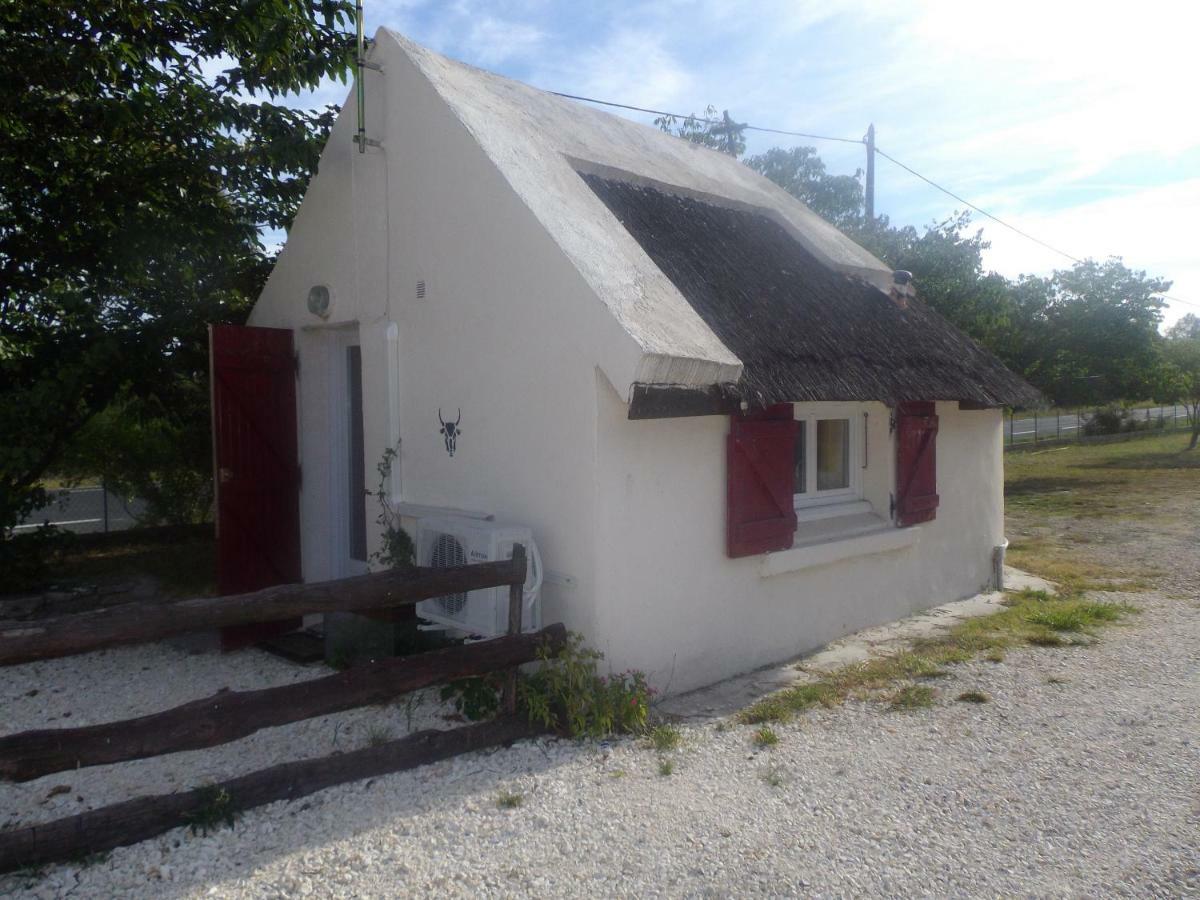 Auberge Des Garrigues Nîmes Buitenkant foto