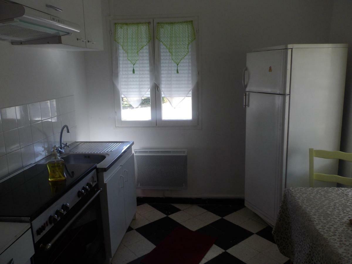 Auberge Des Garrigues Nîmes Buitenkant foto